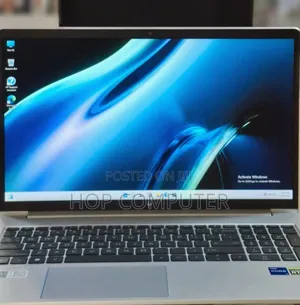 New Laptop HP EliteBook 640 G10 16GB Intel Core I7 SSD 512GB