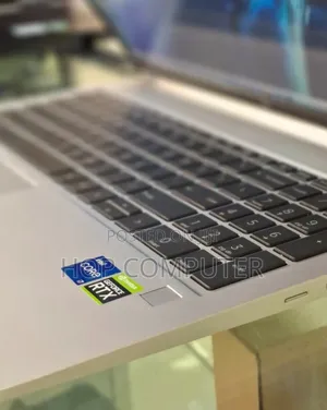 New Laptop HP EliteBook 640 G10 16GB Intel Core I7 SSD 512GB