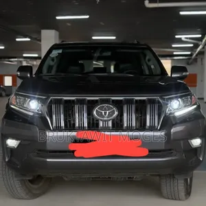 Photo - Toyota Land Cruiser Prado 2023 Silver