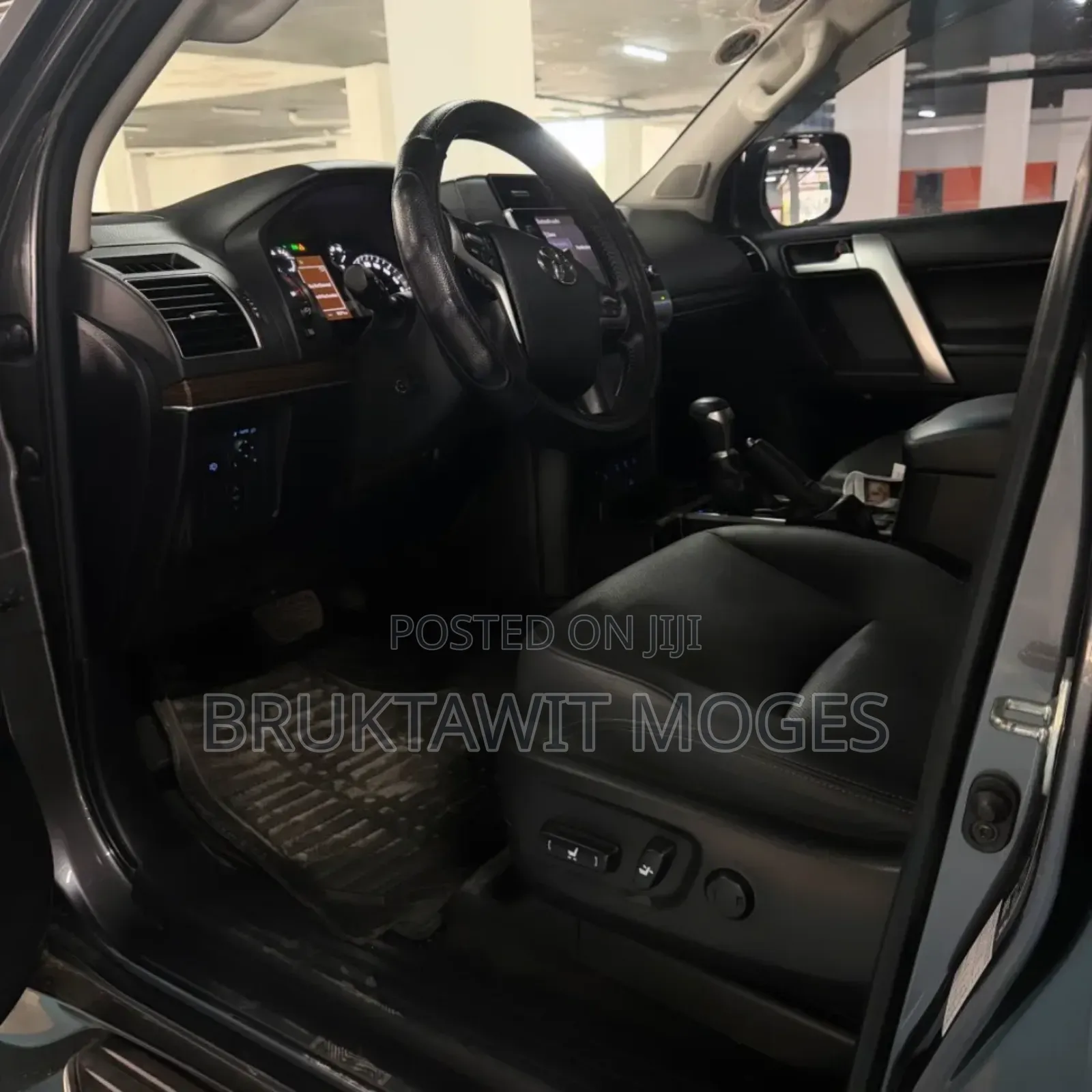 Toyota Land Cruiser Prado 2023 Silver