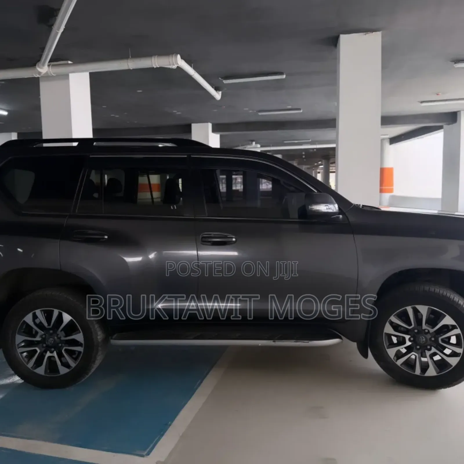 Toyota Land Cruiser Prado 2023 Silver