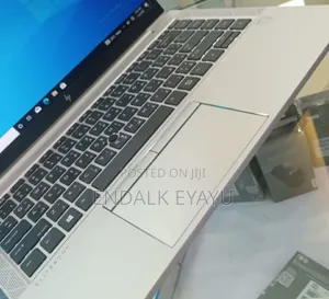 Photo - New Laptop HP EliteBook 840 G8 16GB Intel Core I7 SSD 512GB