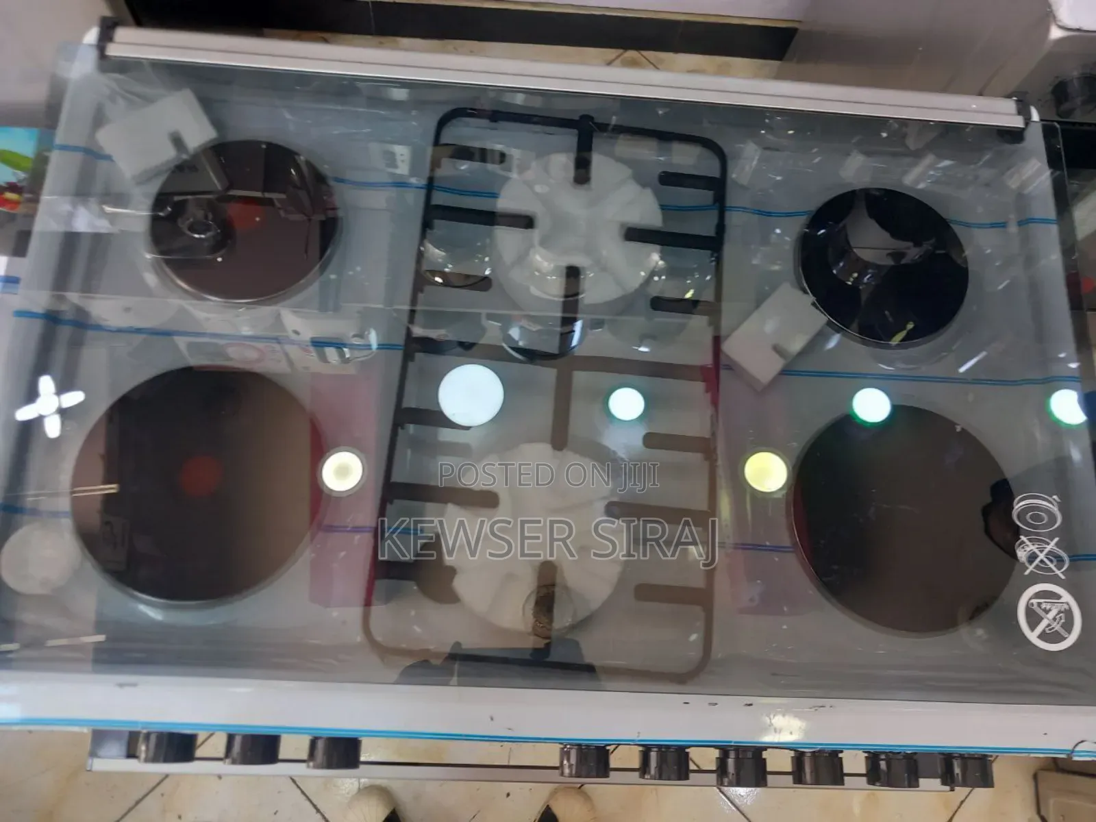 ሚላኝ ኦቨን 60/90cm 4 Electric 2 Gas