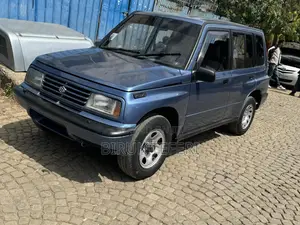 Photo - Suzuki Vitara 1991 Blue