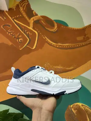 Nike Performance Defy All Day White