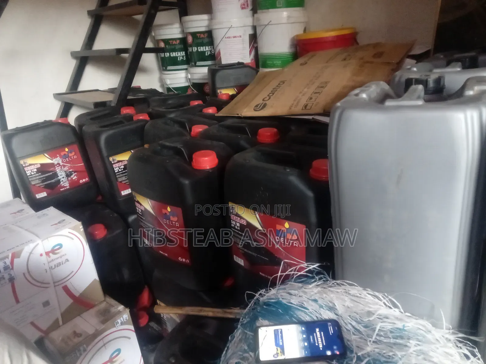 Car Oil Selkes Center