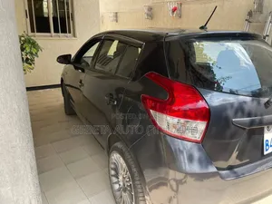 Toyota Yaris 2015