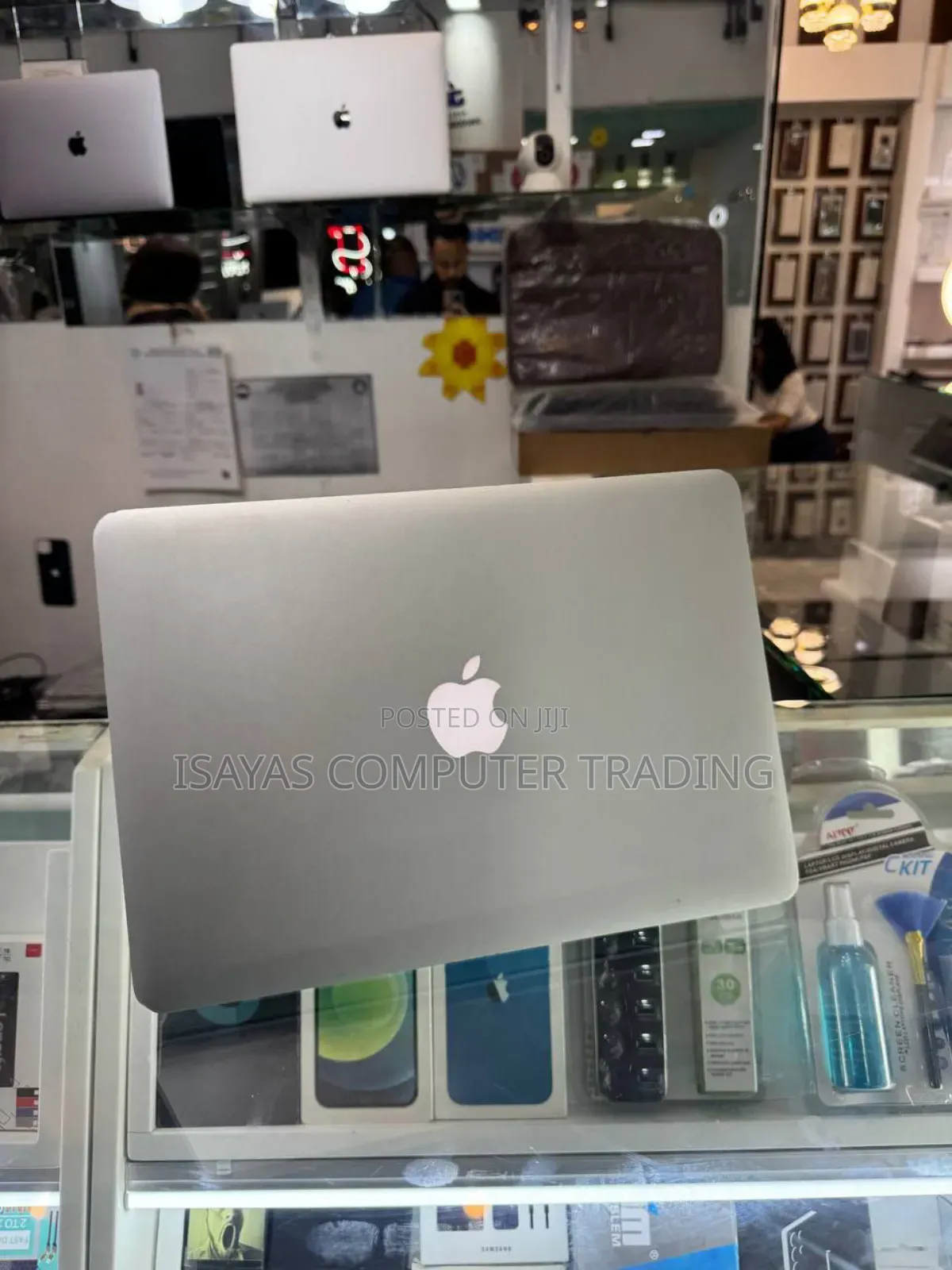 Laptop Apple MacBook 2015 8GB Intel Core I5 SSD 128GB
