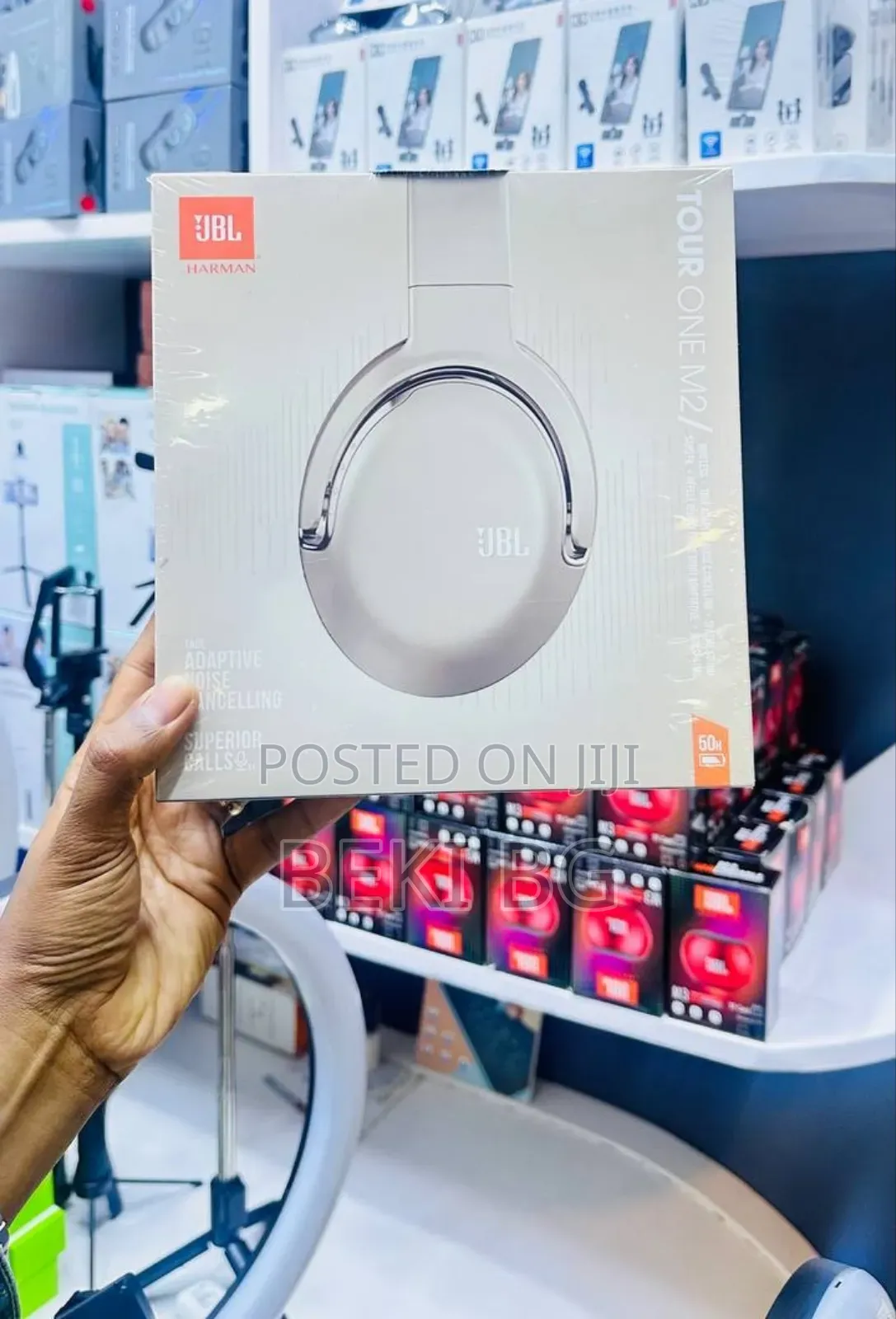 JBL
Tour One M2