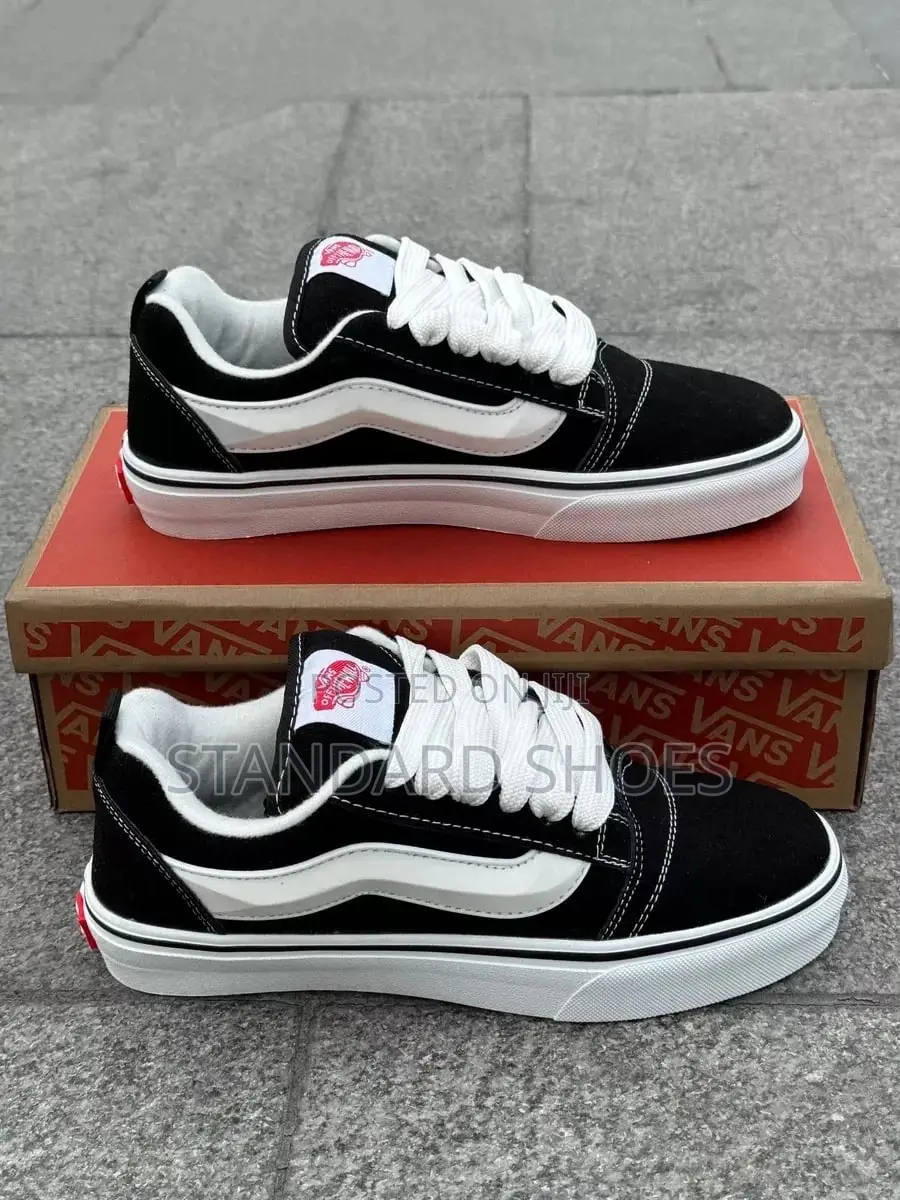 #Vans Knu Skool Low-Top Sneakers