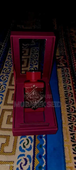 Ami̇Ra Perfume and Other Product
