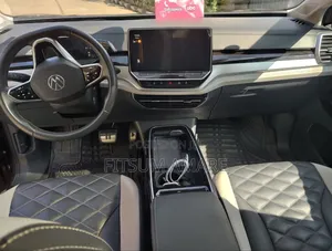 Volkswagen ID.6 2023 Gray