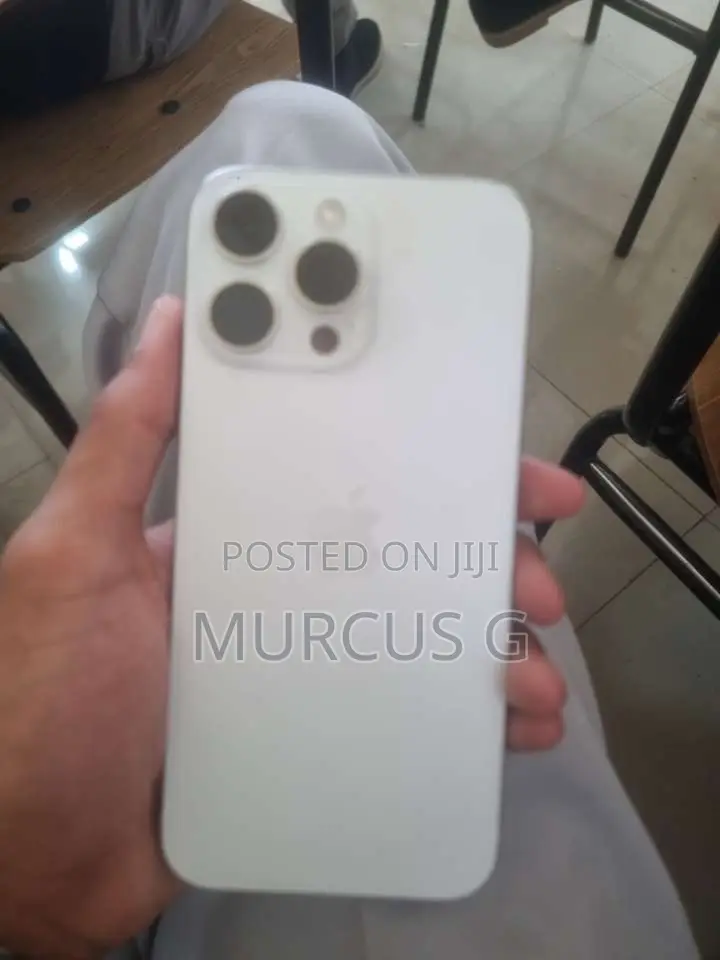 New Apple iPhone 16 Pro 1 TB Silver