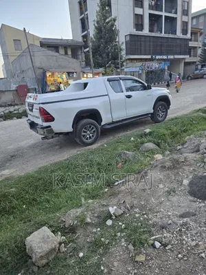 Toyota Hilux Revo Single Cab Deisel 2.4 RWD 2018 White