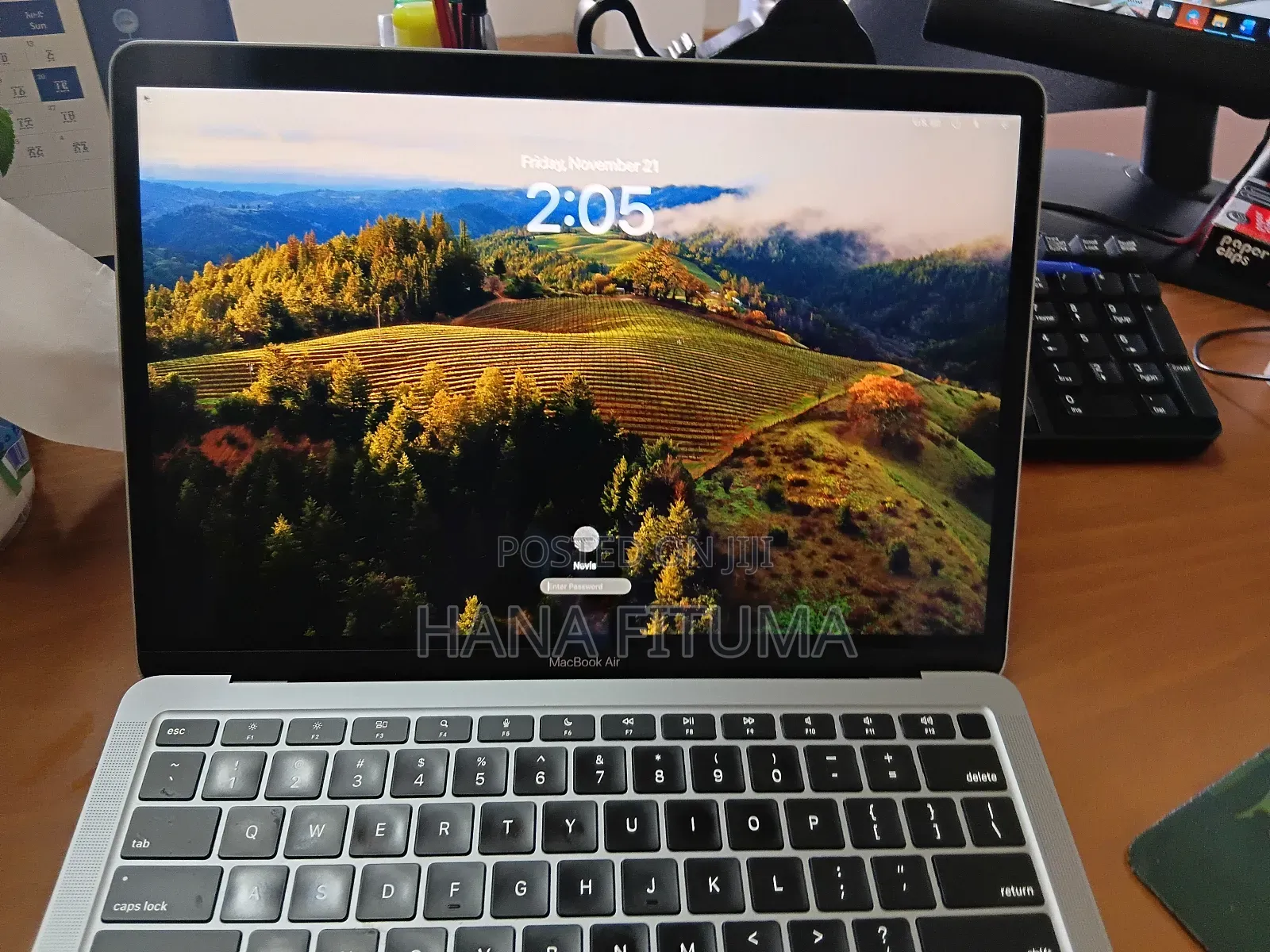 New Laptop Apple MacBook Air 2020 M1 8GB Apple M1 SSD 256GB