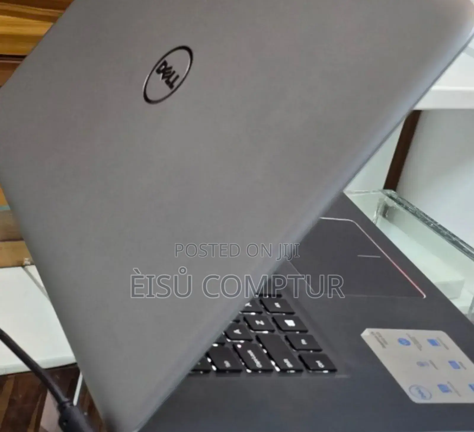 New Laptop Dell Inspiron 15 8GB Intel Core I7 SSD 1T