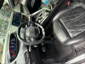 Peugeot 5008 2019 White