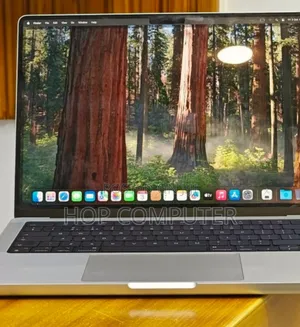 New Laptop Apple MacBook Pro M1 32GB Apple M1 Pro SSD 1T
