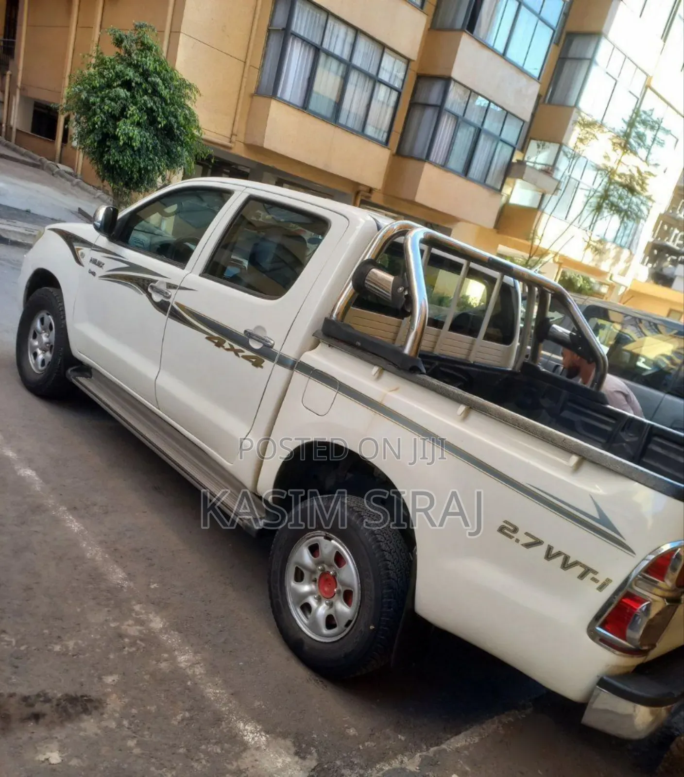 Toyota Hilux 2.5 D-4D 4X4 SRX 2010 White