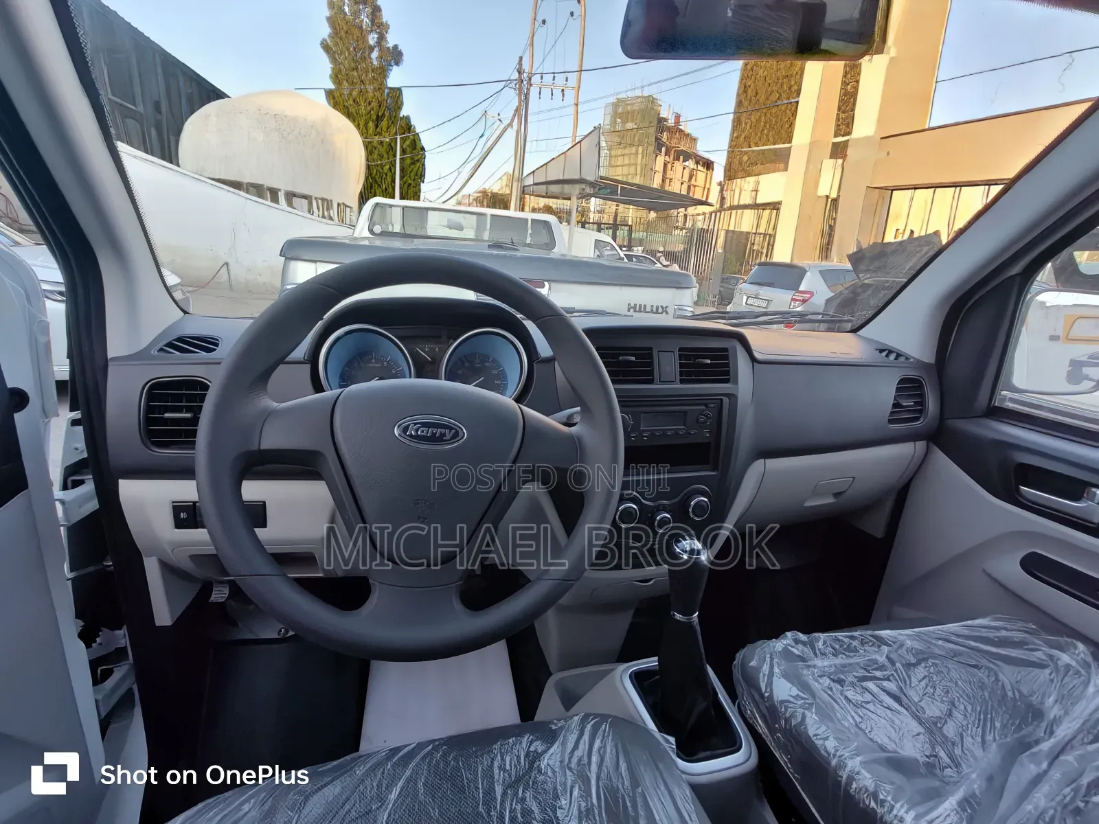 New Karry Dolphin 2025 White