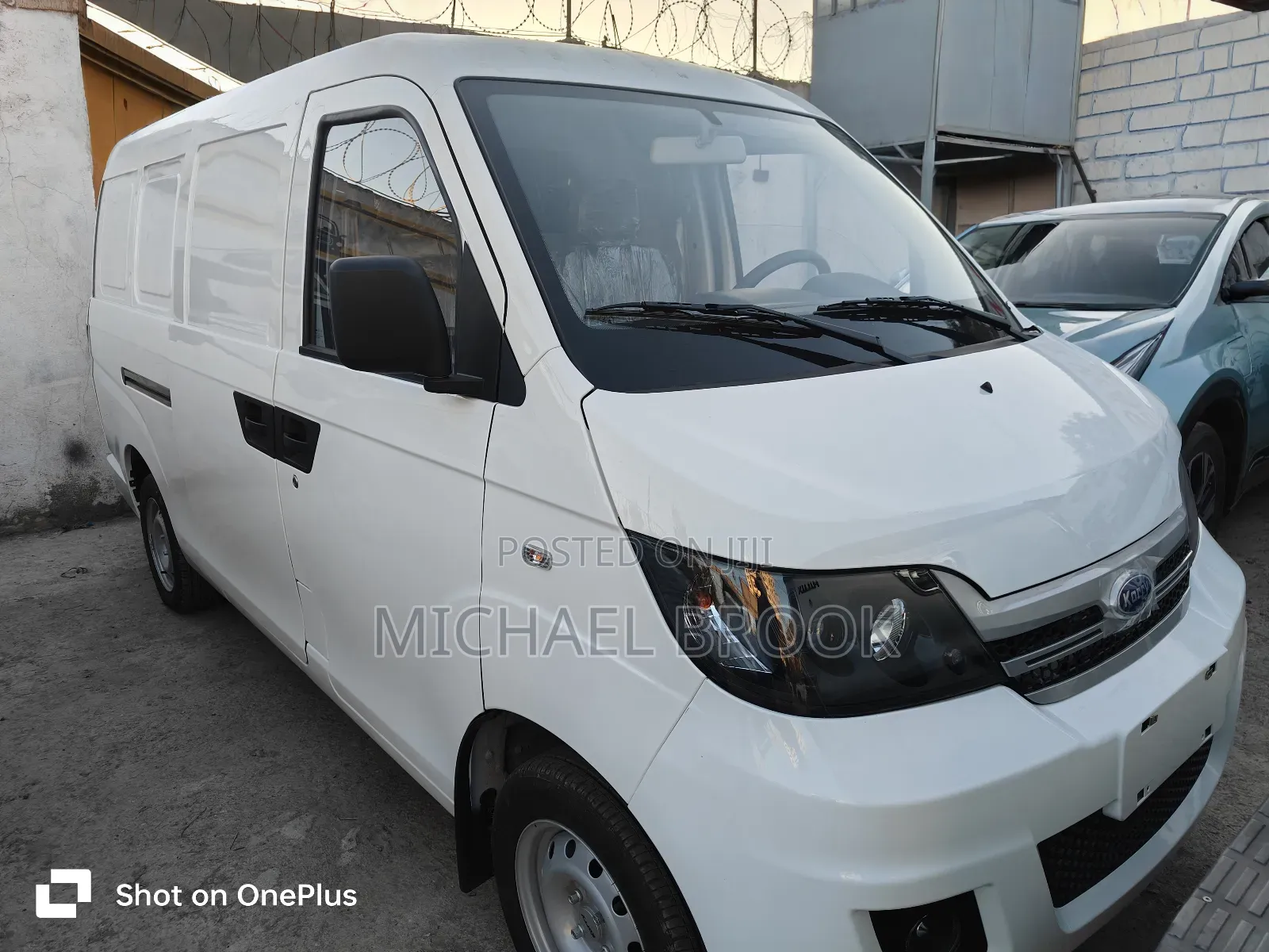 New Karry Dolphin 2025 White