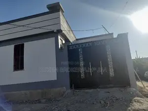 Photo - 2bdrm House in ዱከም ፖሊስ  ሰፈረ, East Shewa for sale