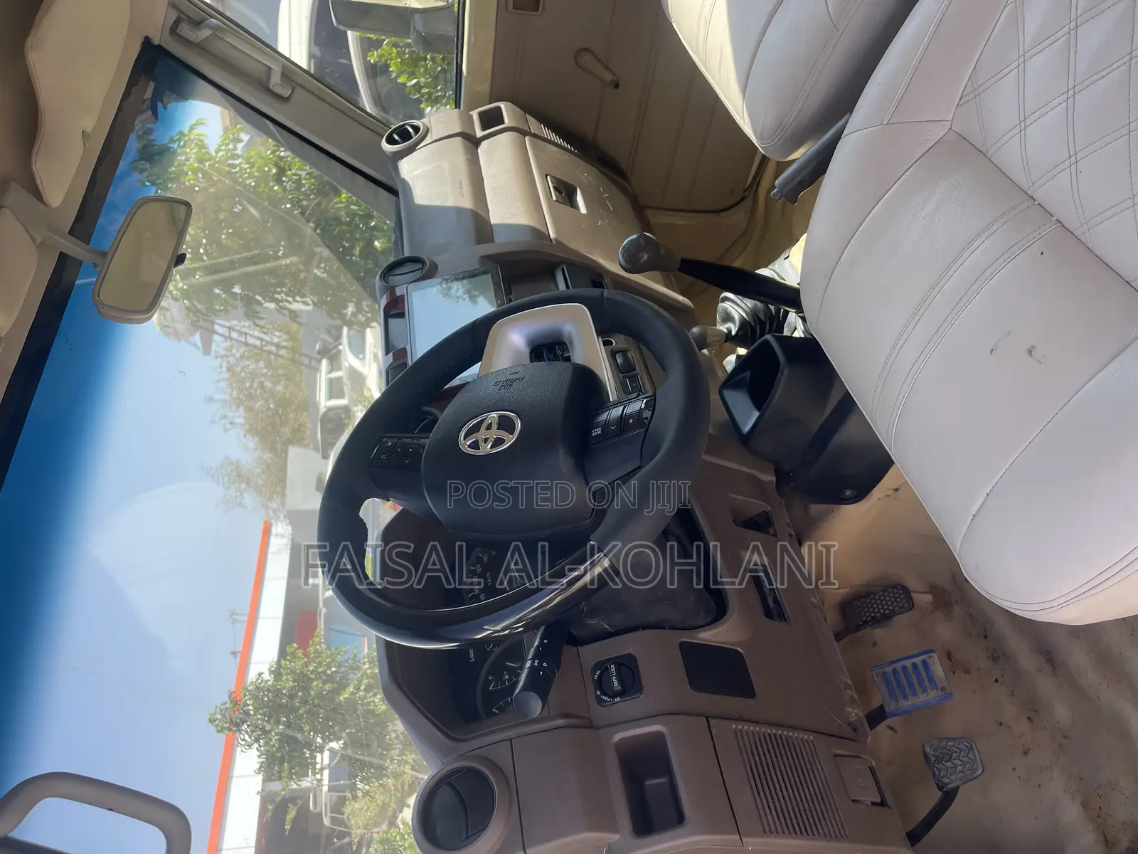 Toyota Land Cruiser 2025 Gold