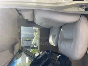 Toyota Land Cruiser 2025 Gold