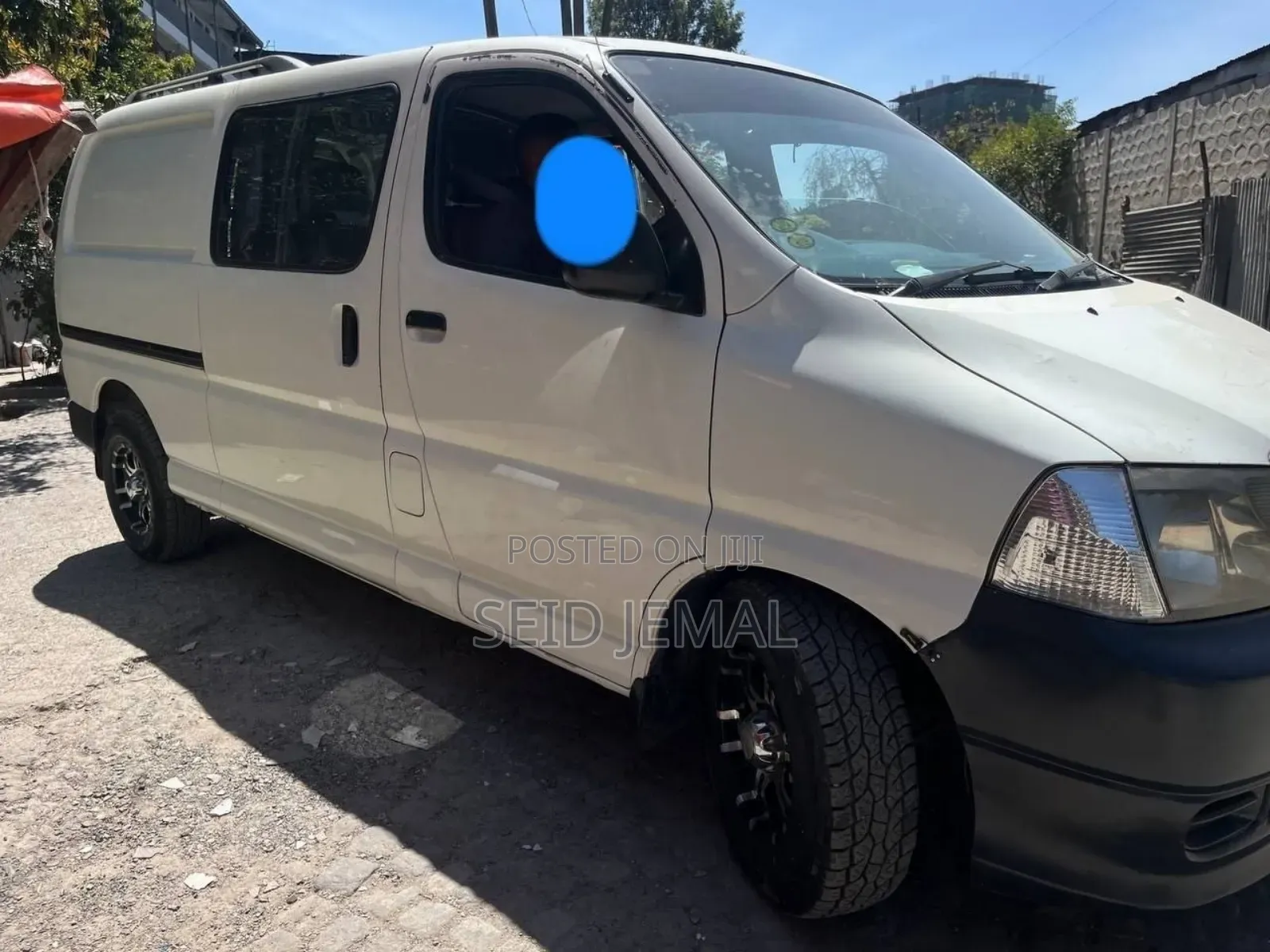 Toyota HiAce 2007 White