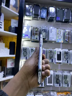 New Tecno Camon 40 Pro 256 GB Silver