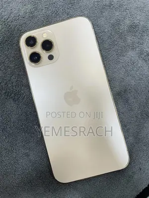 Apple iPhone 15 Pro Max 256 GB Gold