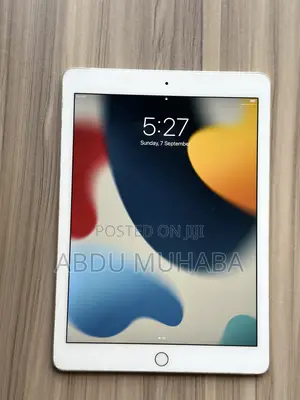 Photo - Apple iPad Air 2 64 GB