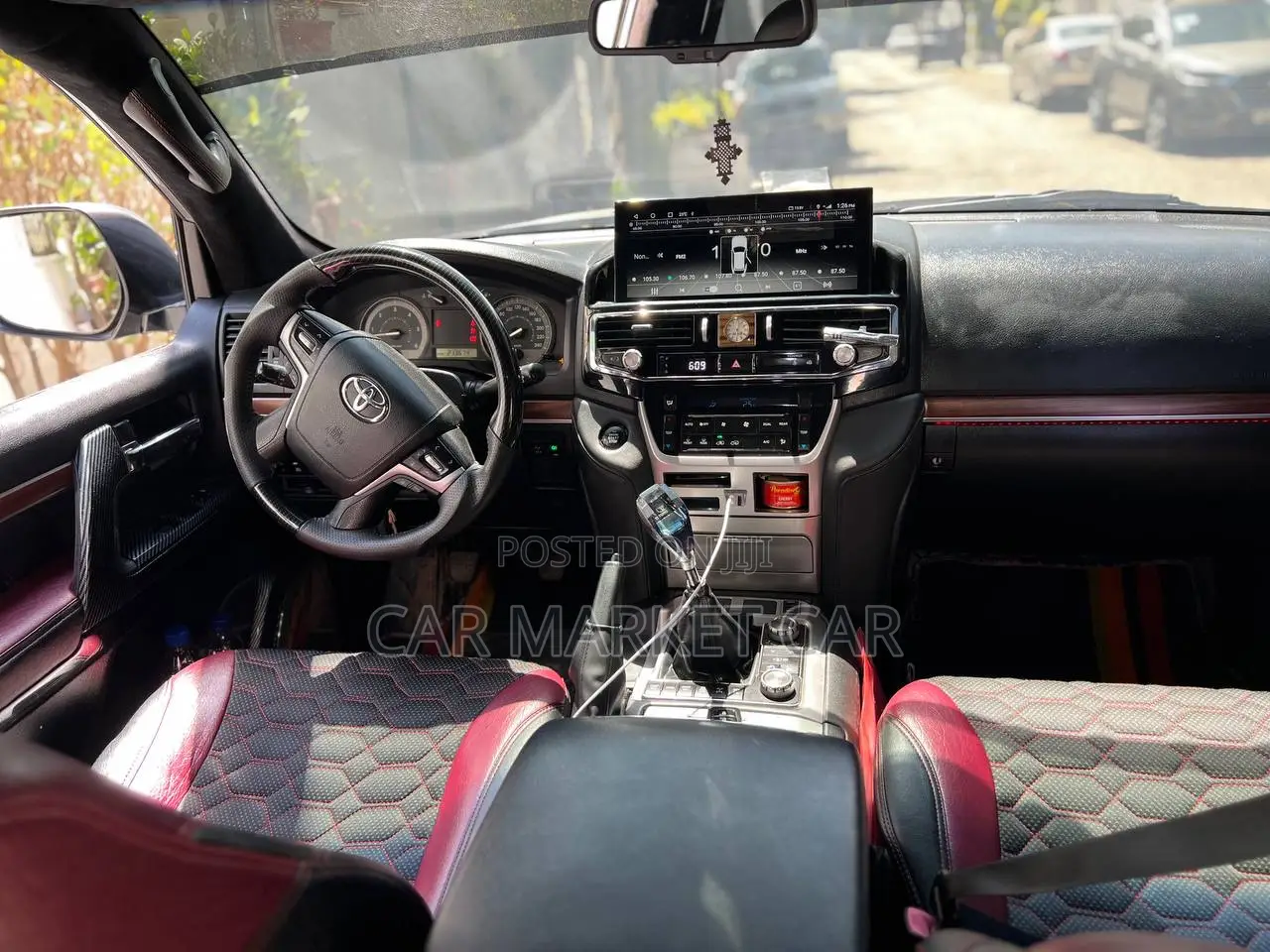 Toyota Land Cruiser 4.5 V8 VXR 2011 Silver