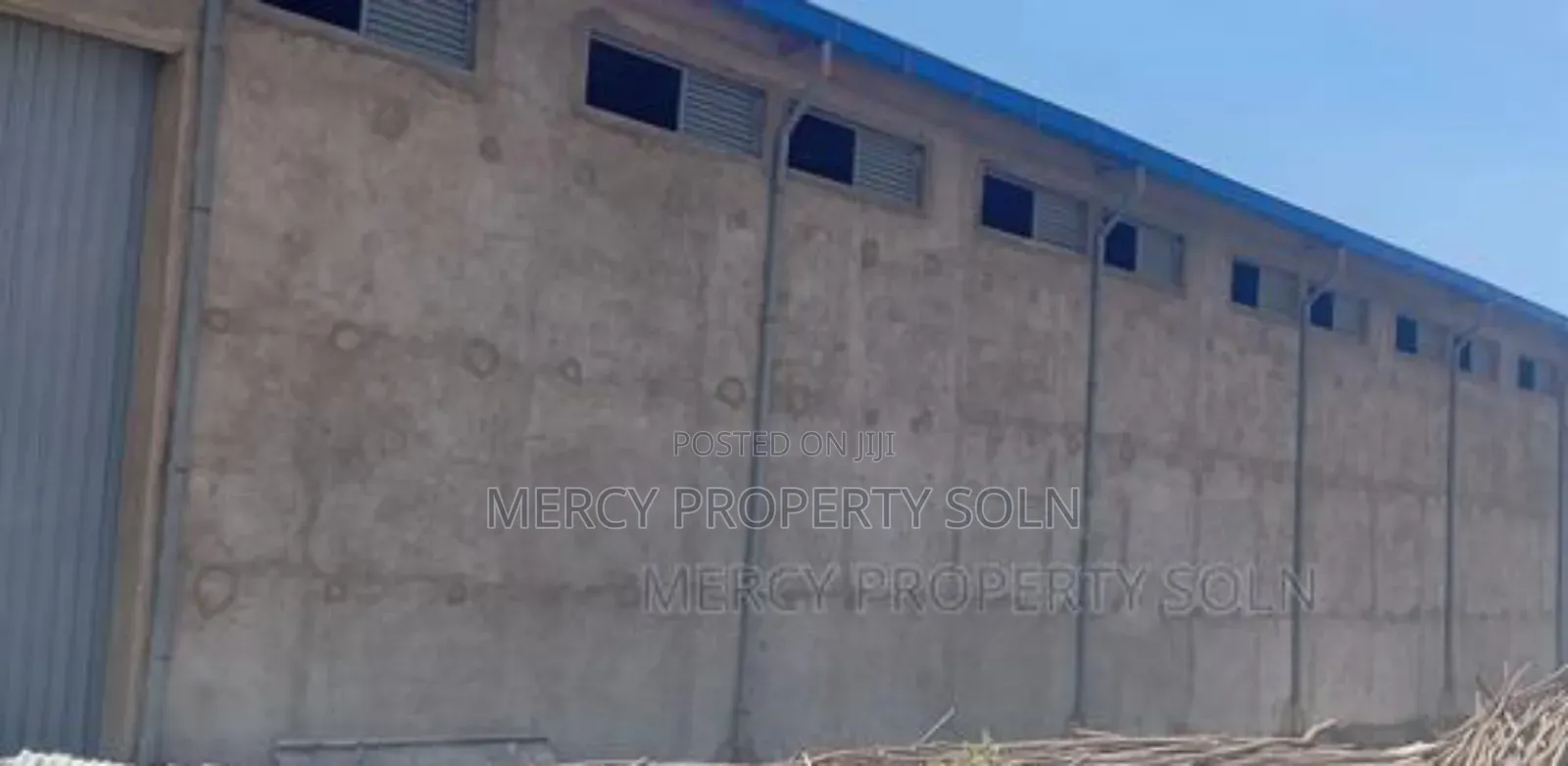 Warehouse for Rent in Addis Ababa Near Asphalt Road