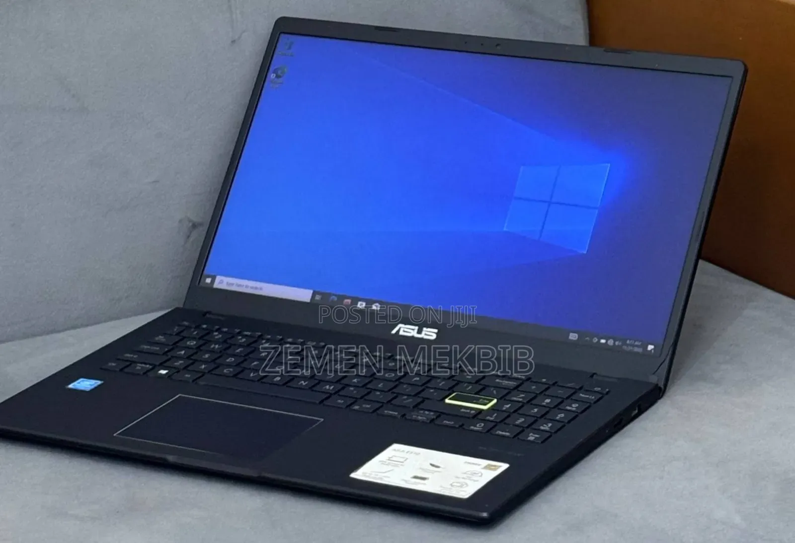 New Laptop Asus 8GB SSD 256GB