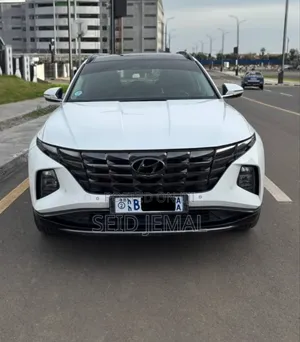 Photo - Hyundai Tucson 2021 White