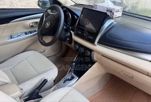 Toyota Yaris 2014 Gray