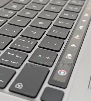 Photo - New Laptop Apple MacBook Pro 2022 M2 8GB Apple M2 SSD 512GB