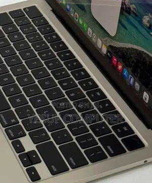 New Laptop Apple MacBook Air 2025 M4 13-Inch 16GB Apple M4 SSD 256GB