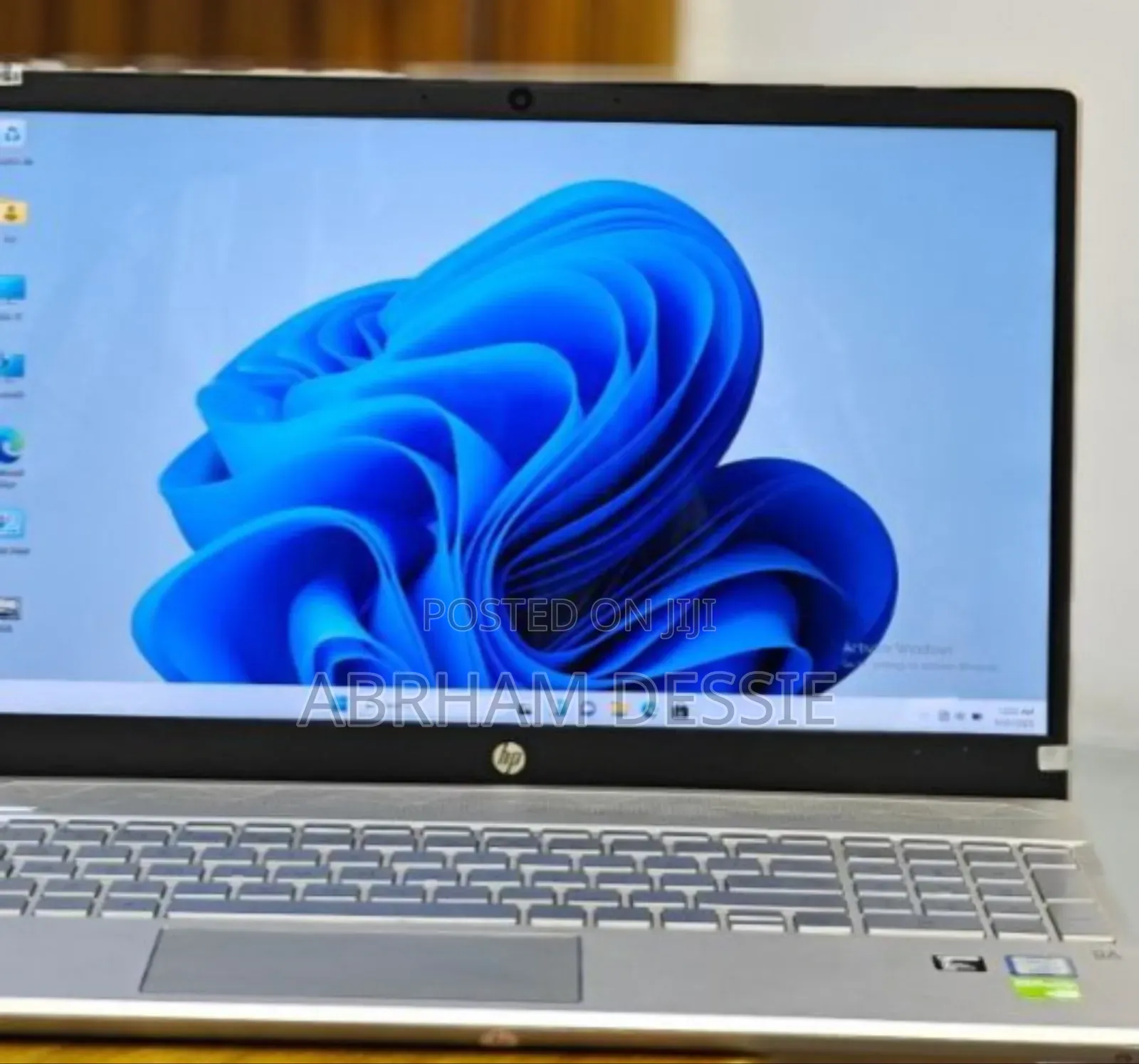 New Laptop HP 8GB Intel Core I5 SSD 256GB
