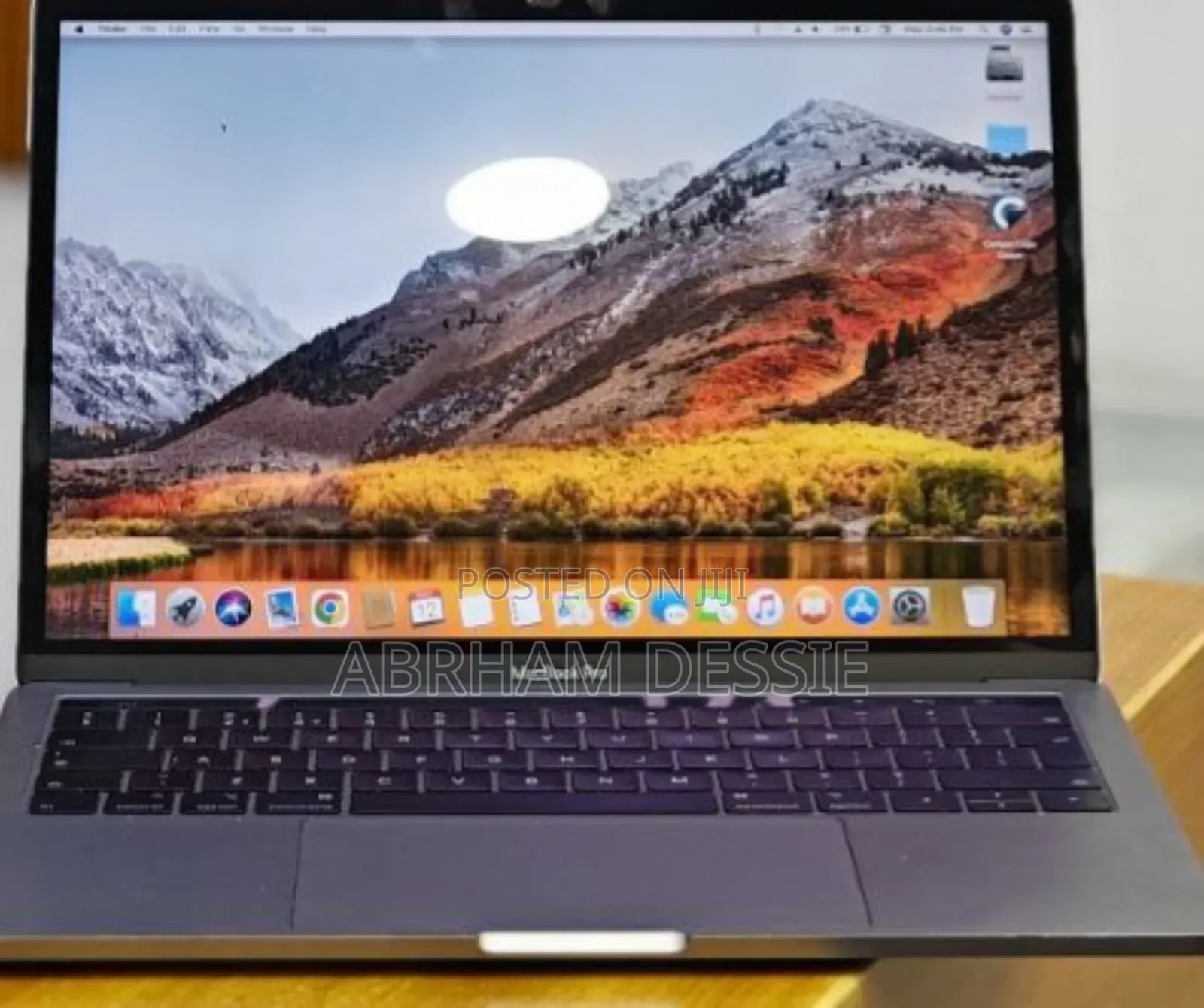 New Laptop Apple MacBook Pro 2019 16GB Intel Core I5 SSD 256GB