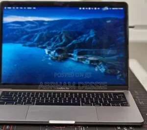 New Laptop Apple MacBook Pro 2016 16GB Intel Core I7 SSD 512GB