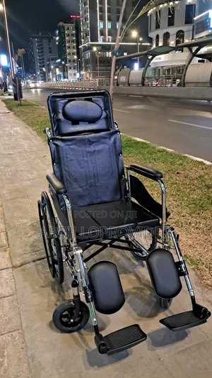 Photo - Toilet Wheelchair水手wheelchair廿田wheelchair廿田wheelchair口田wheelchair田手whe