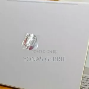 New Laptop HP Pavilion 15-cs3063cl 8GB Intel Core i5 SSD 256GB