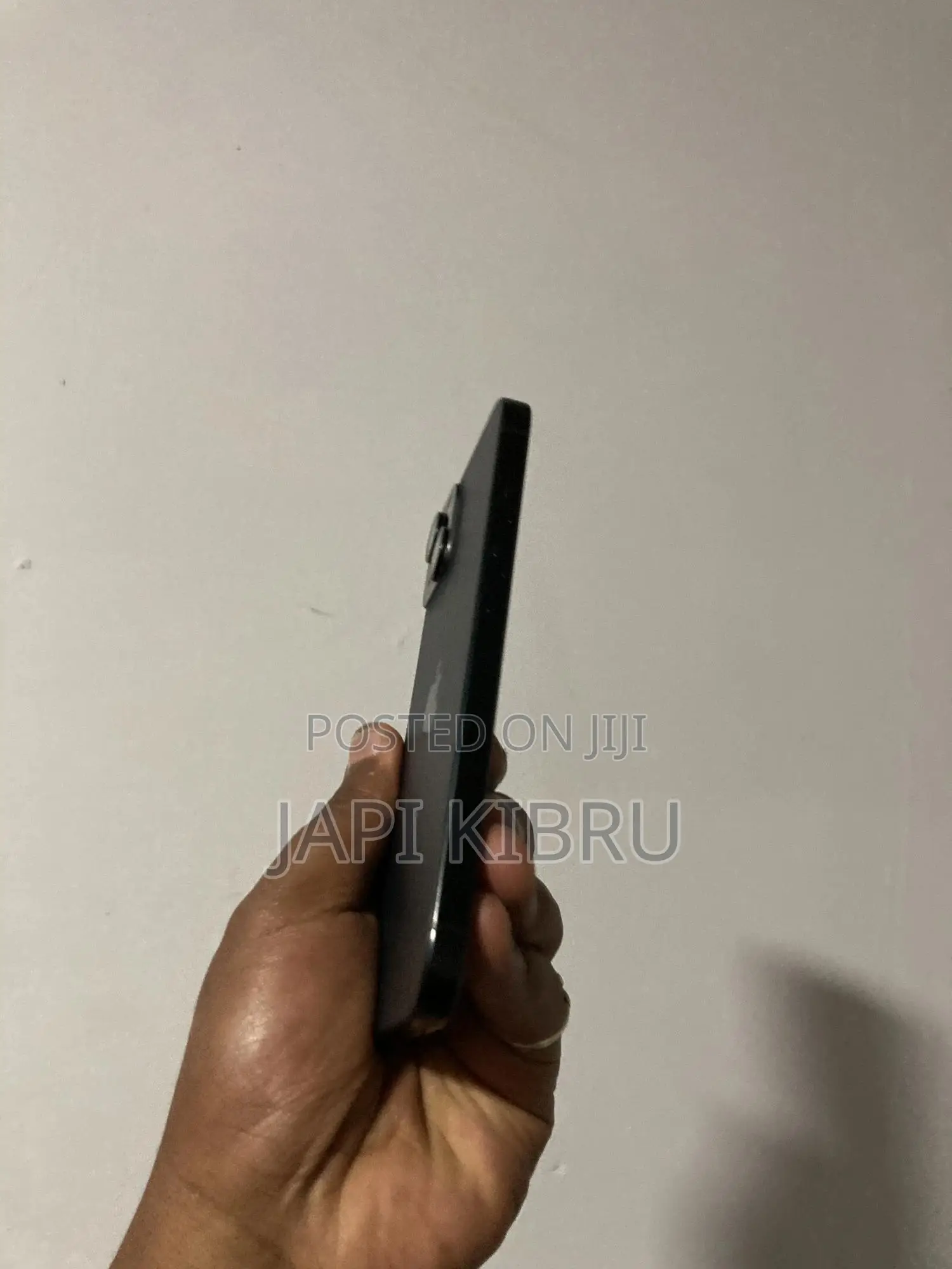 Apple iPhone 15 128 GB Gray