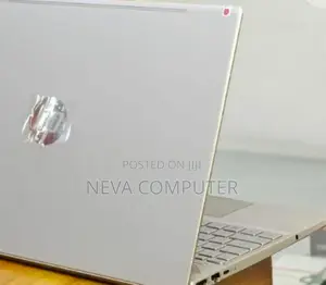 New Laptop HP Pavilion 15 8GB Intel Core I5 SSD 256GB