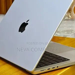 New Laptop Apple MacBook Pro 2019 32GB Apple M1 Max SSD 1T