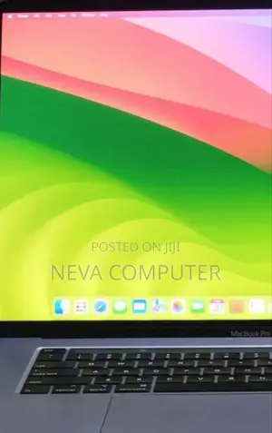 New Laptop Apple MacBook Pro 2019 32GB Intel Core I9 SSD 1T