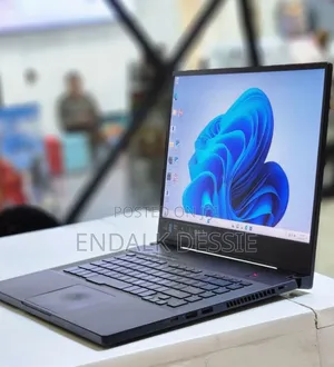 Photo - New Laptop Asus 16GB Intel Core I7 SSD 512GB