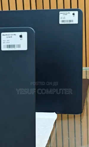 New Laptop Apple MacBook Air 2025 M4 13-Inch 16GB Apple M4 SSD 256GB